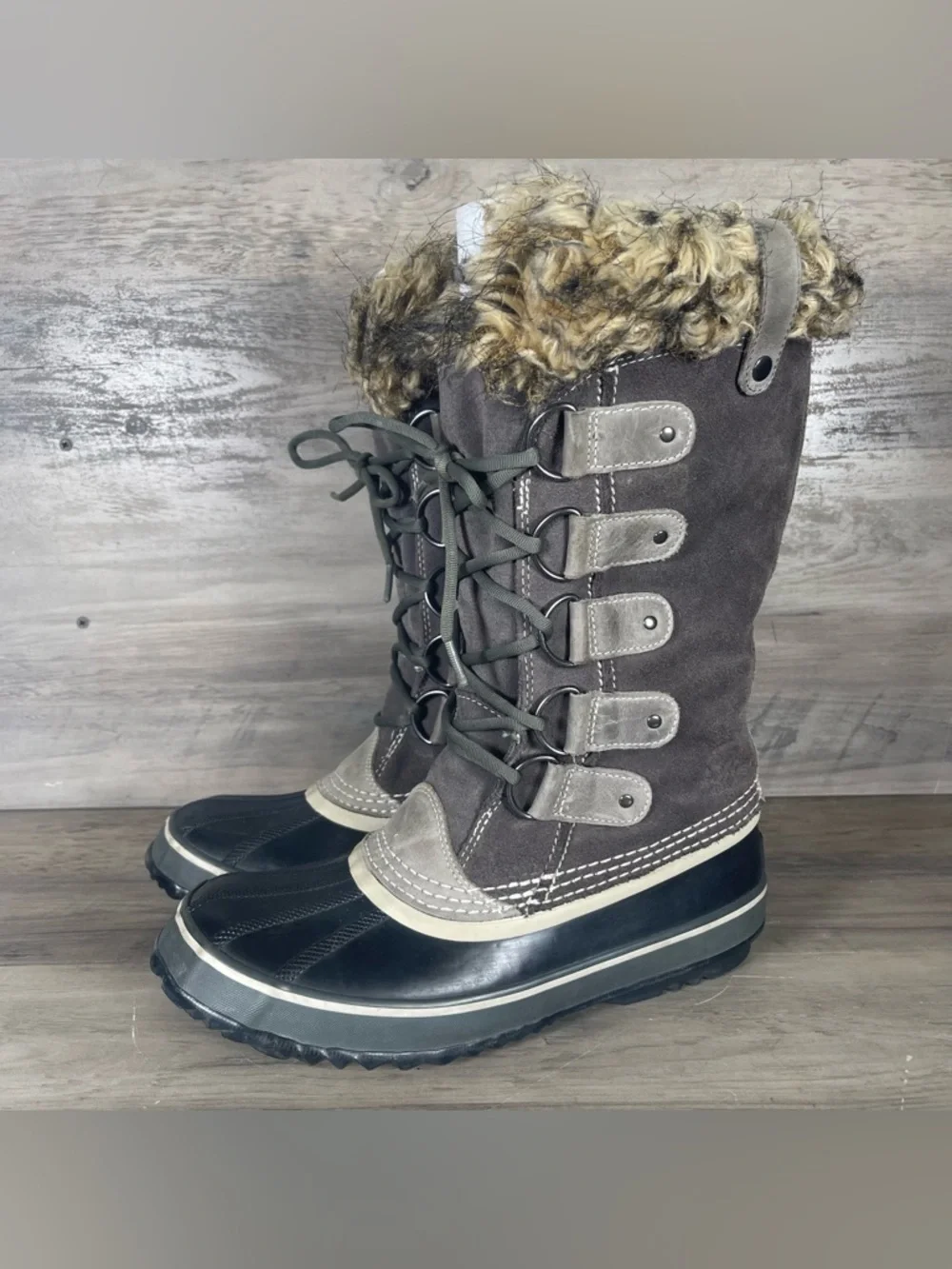 Sorel Women’s 9 Gray Joan of Arctic Waterproof Winter Boots Wool Lined‎ Lace Up